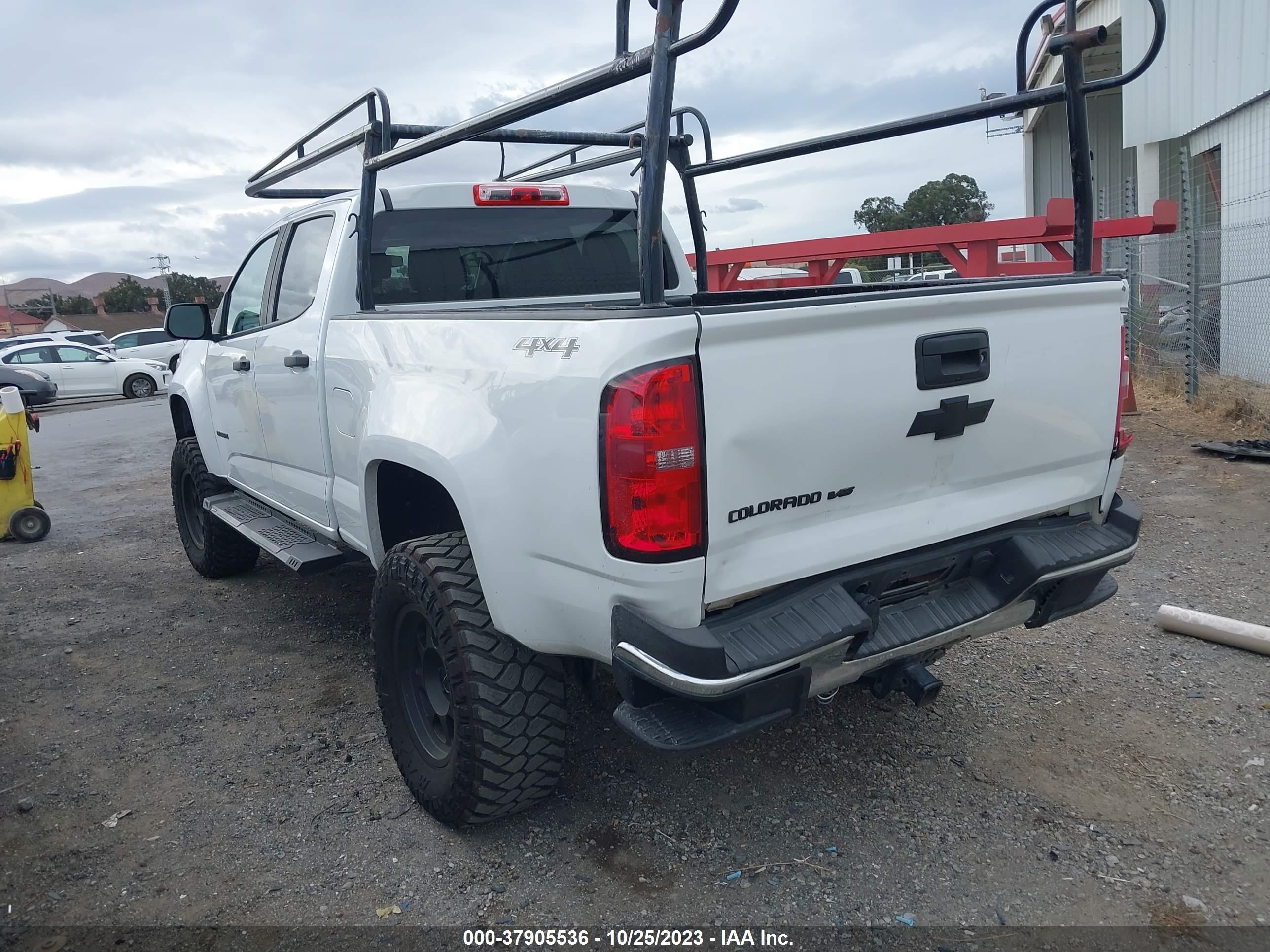 Photo 2 VIN: 1GCGTBEN0K1163007 - CHEVROLET COLORADO 