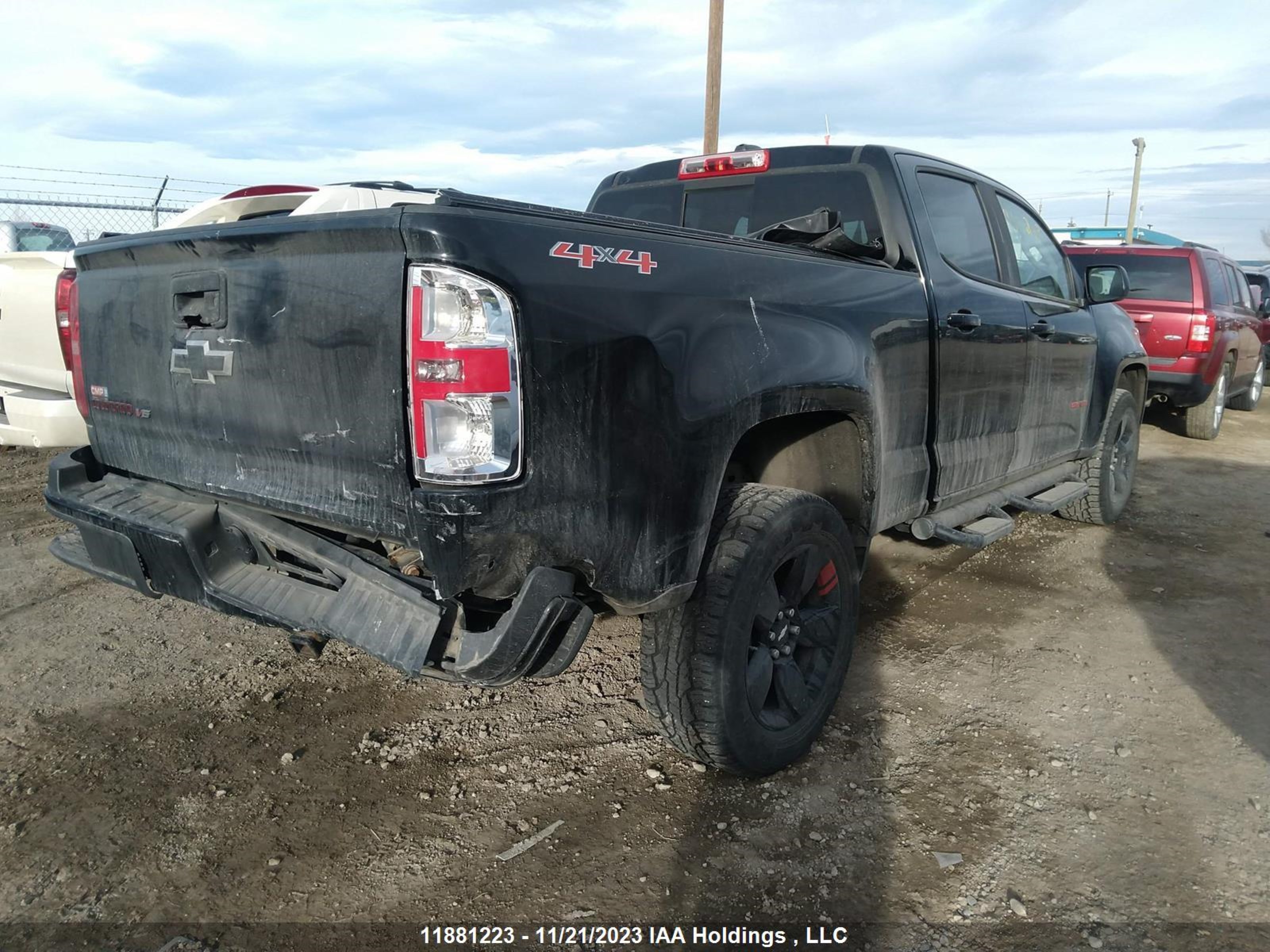 Photo 3 VIN: 1GCGTCEN4J1177061 - CHEVROLET COLORADO 