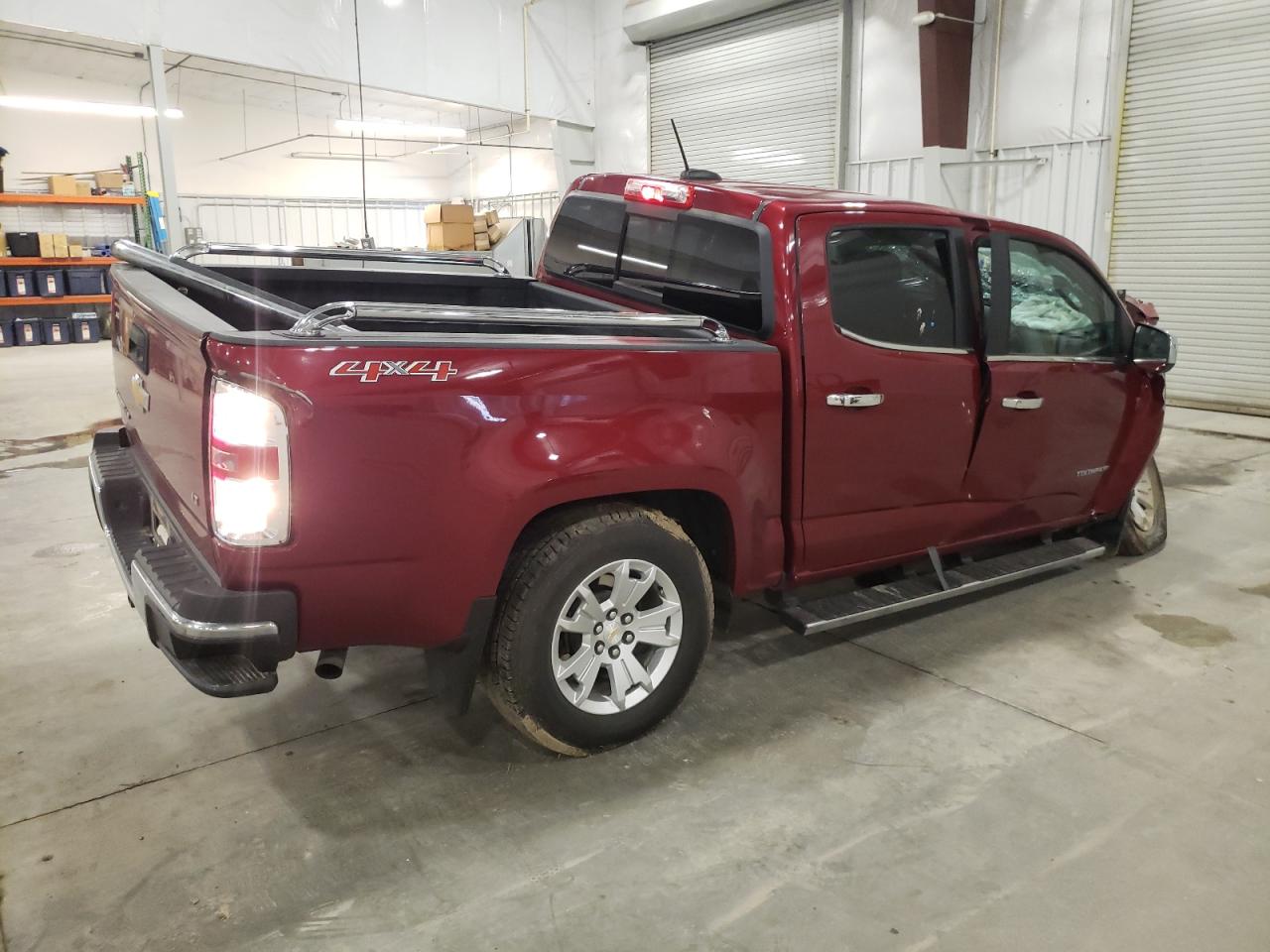 Photo 2 VIN: 1GCGTCEN4J1197889 - CHEVROLET COLORADO 