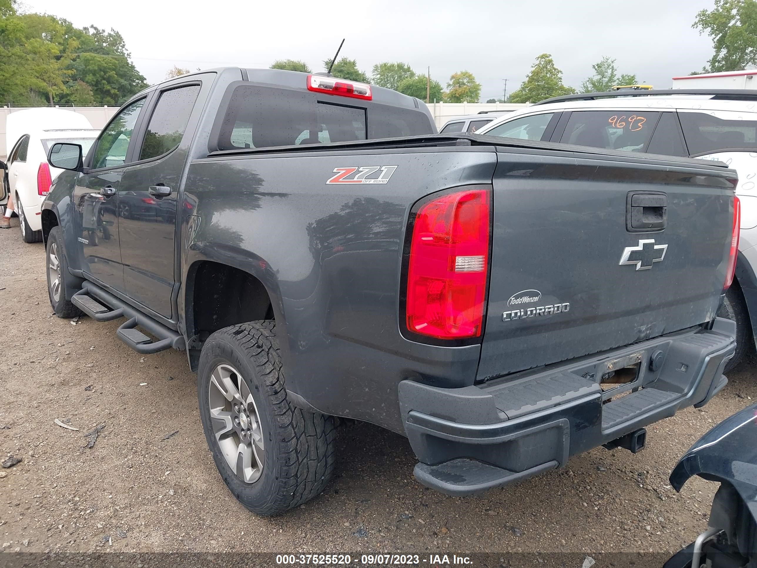 Photo 2 VIN: 1GCGTDE31G1289183 - CHEVROLET COLORADO 