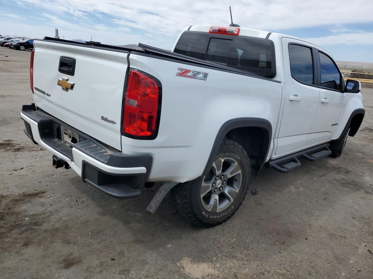 Photo 2 VIN: 1GCGTDEN0J1191769 - CHEVROLET COLORADO 