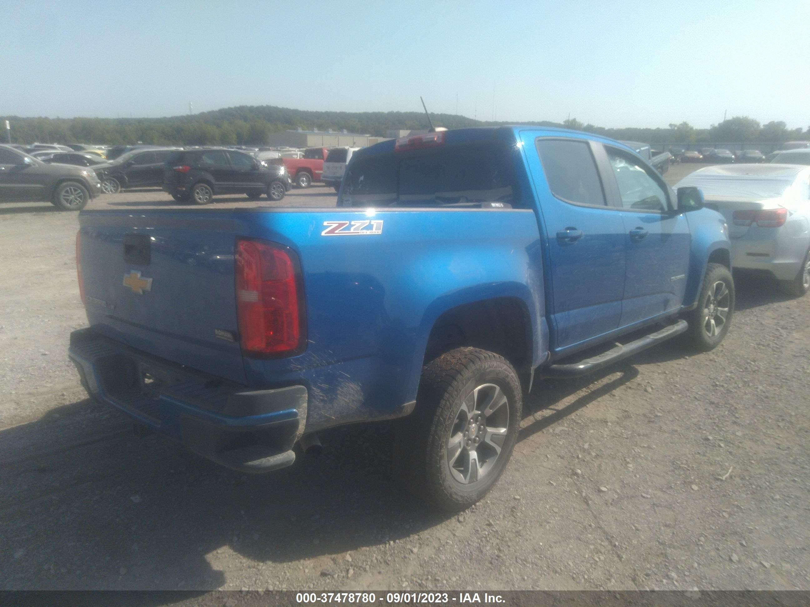 Photo 3 VIN: 1GCGTDEN1J1219417 - CHEVROLET COLORADO 