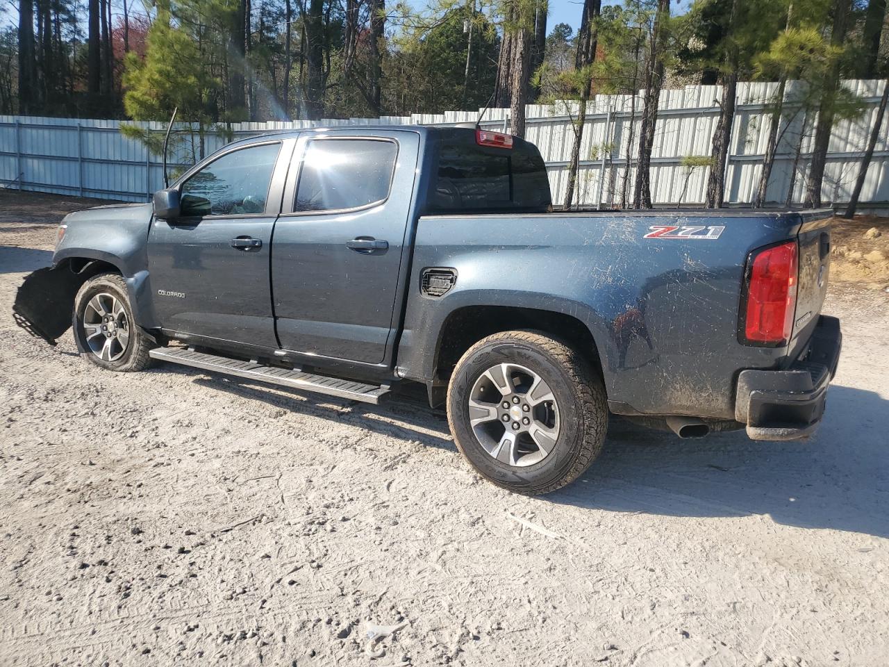 Photo 1 VIN: 1GCGTDEN1K1118556 - CHEVROLET COLORADO 