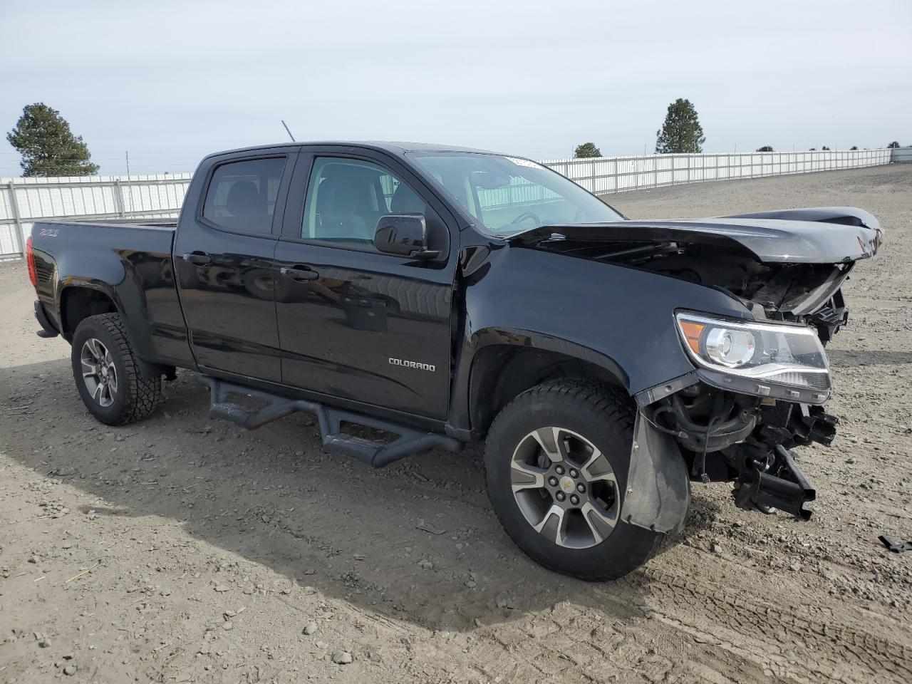 Photo 3 VIN: 1GCGTDEN2H1163871 - CHEVROLET COLORADO 