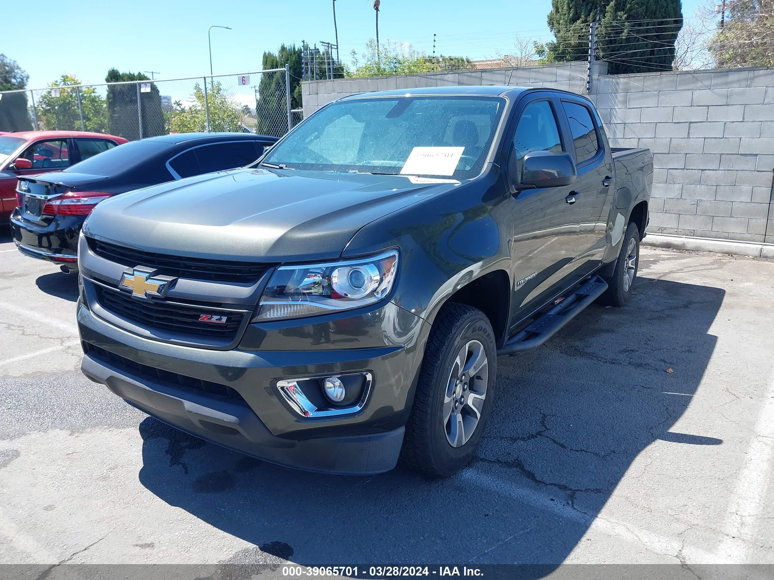 Photo 1 VIN: 1GCGTDEN4J1167541 - CHEVROLET COLORADO 