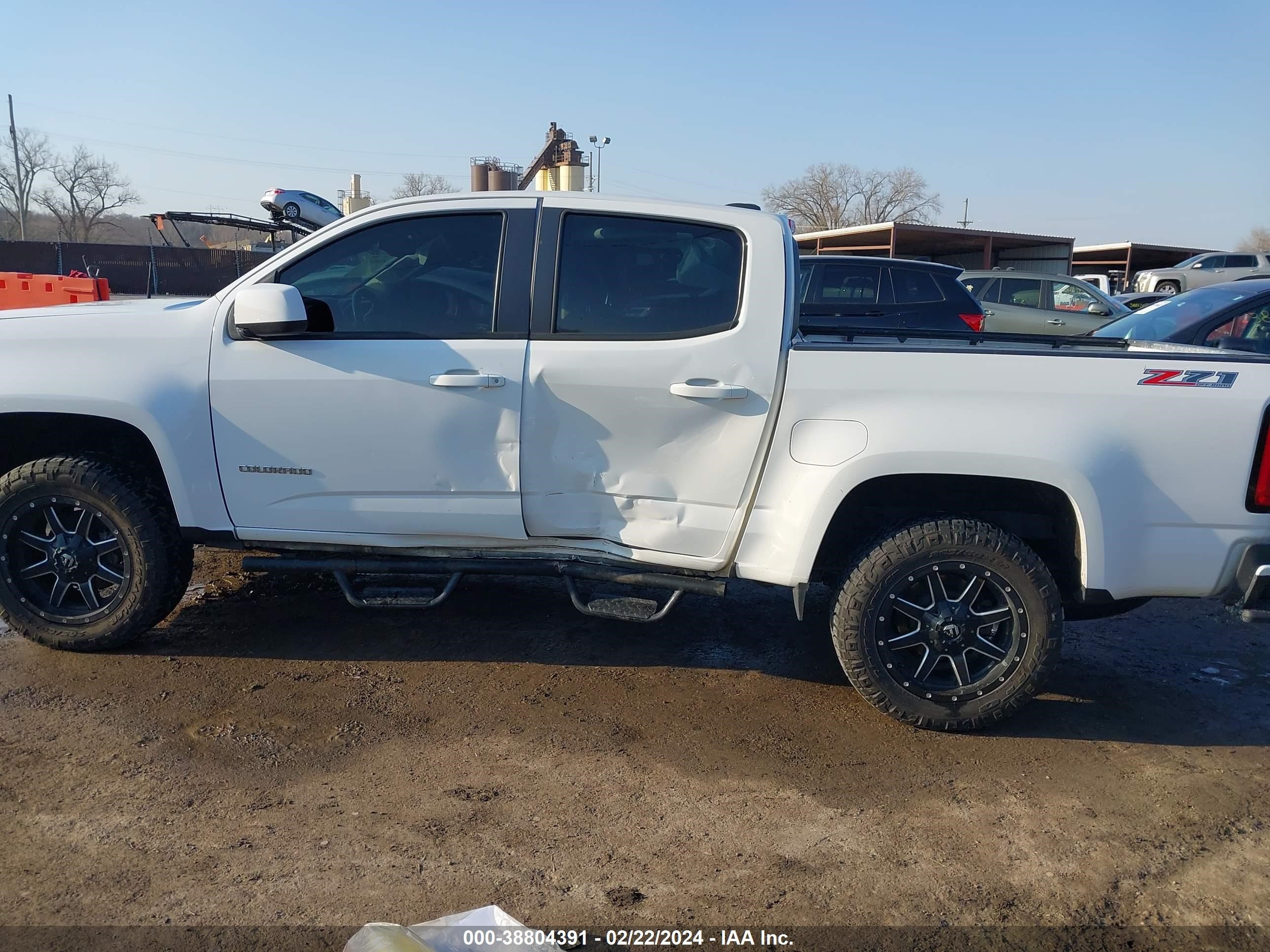 Photo 5 VIN: 1GCGTDEN5J1324929 - CHEVROLET COLORADO 