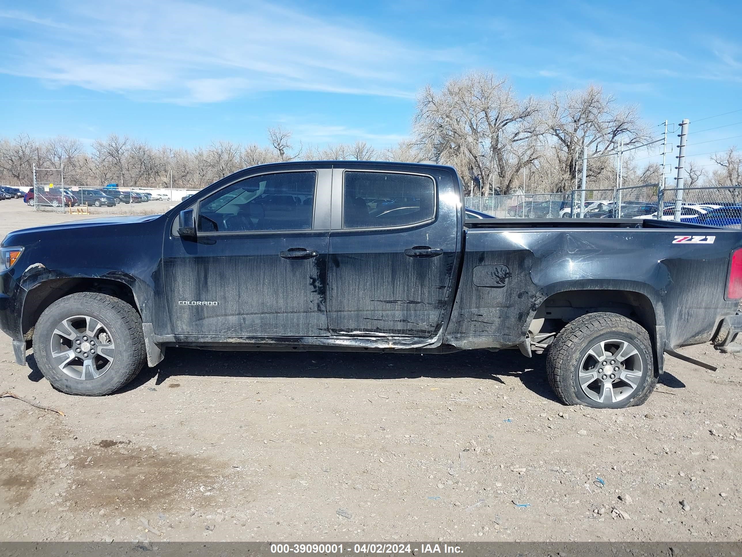 Photo 13 VIN: 1GCGTDEN6K1163282 - CHEVROLET COLORADO 