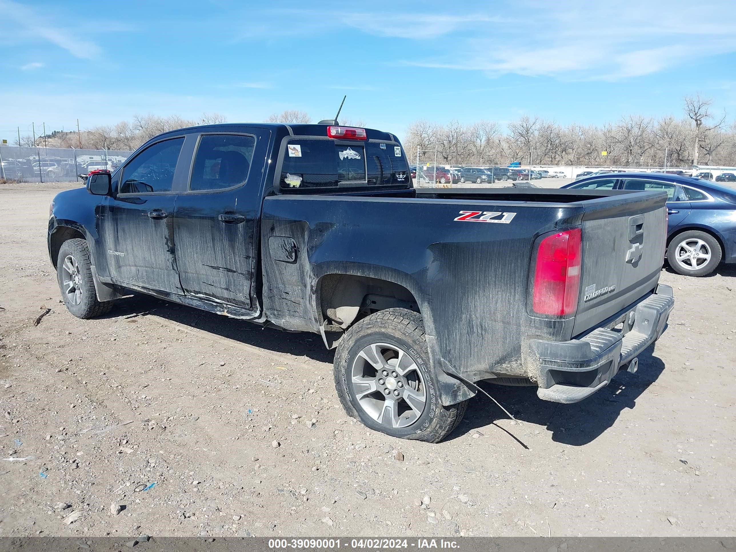 Photo 2 VIN: 1GCGTDEN6K1163282 - CHEVROLET COLORADO 