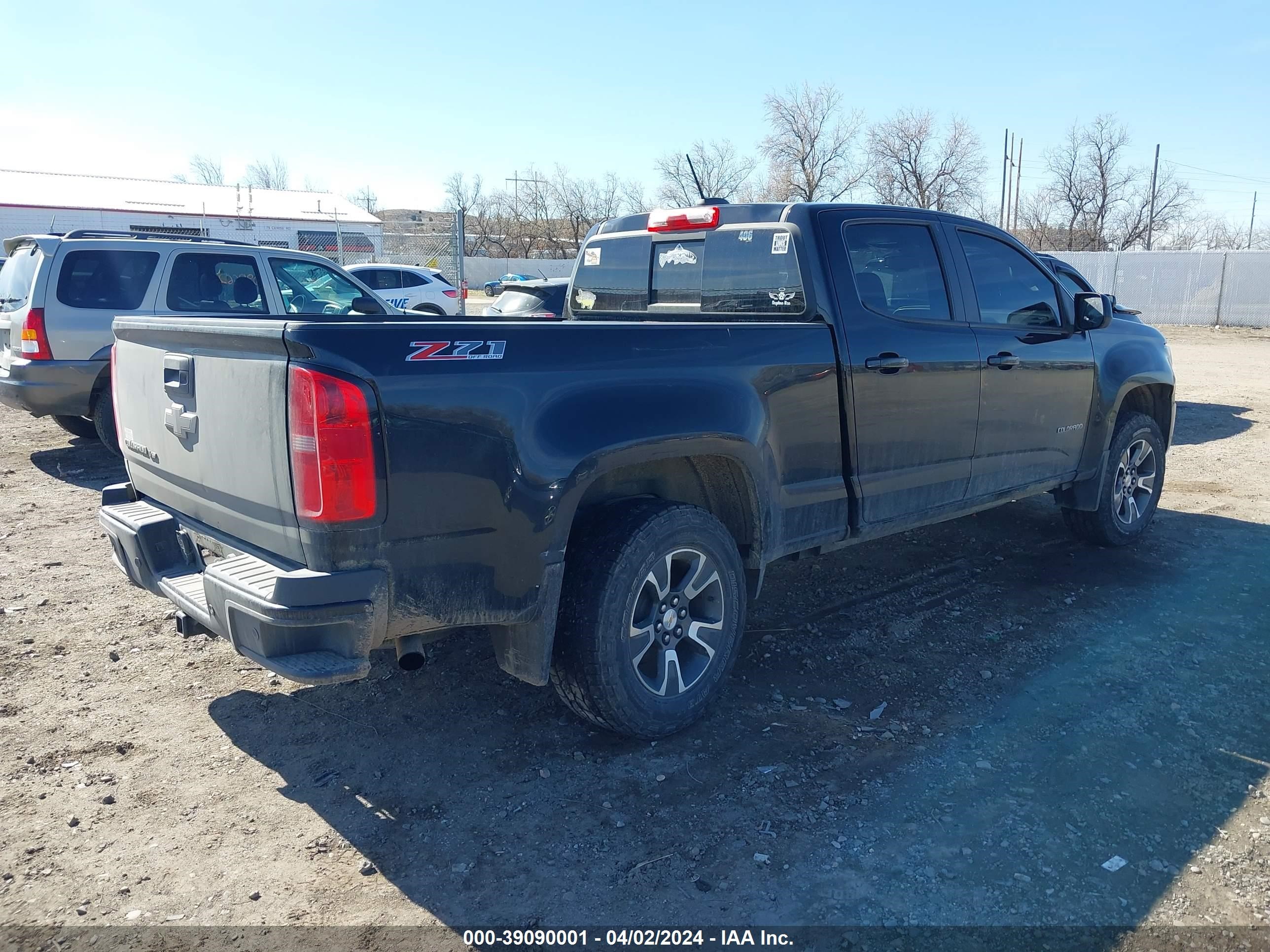 Photo 3 VIN: 1GCGTDEN6K1163282 - CHEVROLET COLORADO 