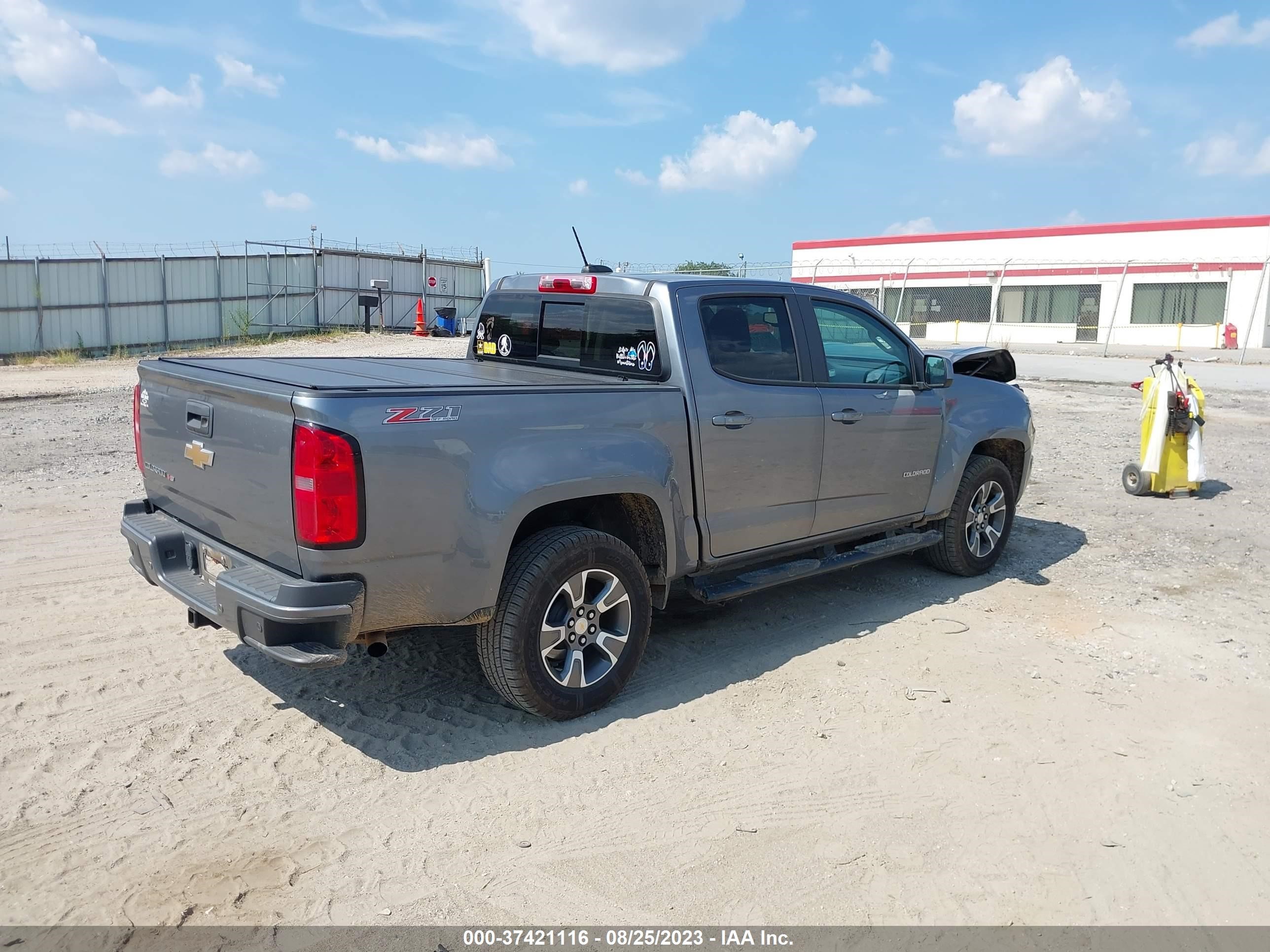 Photo 3 VIN: 1GCGTDEN6L1221893 - CHEVROLET COLORADO 