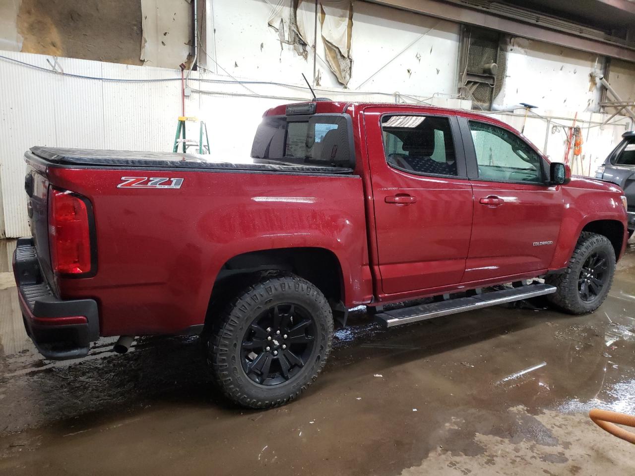 Photo 2 VIN: 1GCGTDEN8J1265939 - CHEVROLET COLORADO 