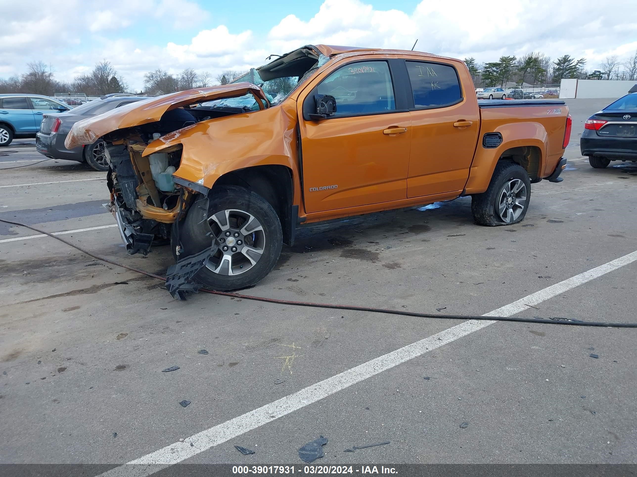 Photo 1 VIN: 1GCGTDENXH1302340 - CHEVROLET COLORADO 