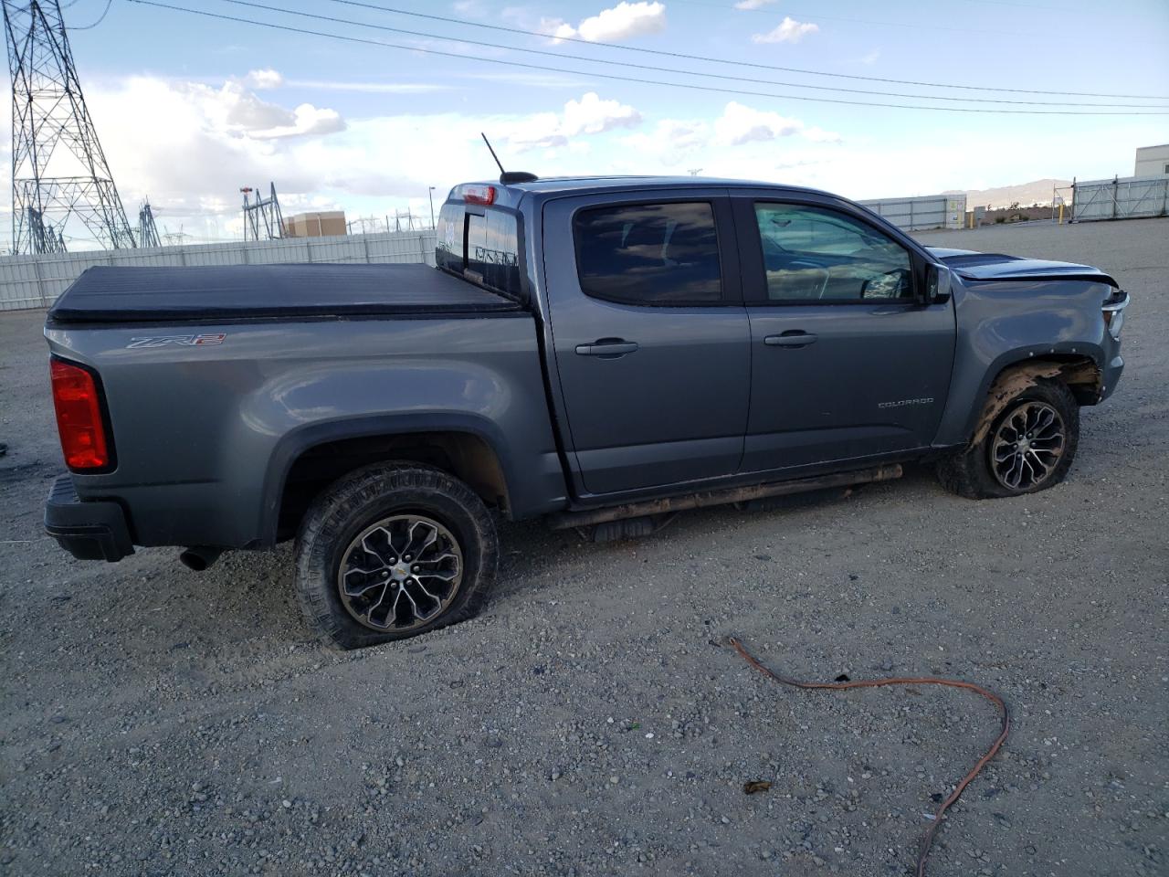 Photo 2 VIN: 1GCGTEEN9M1115963 - CHEVROLET COLORADO 