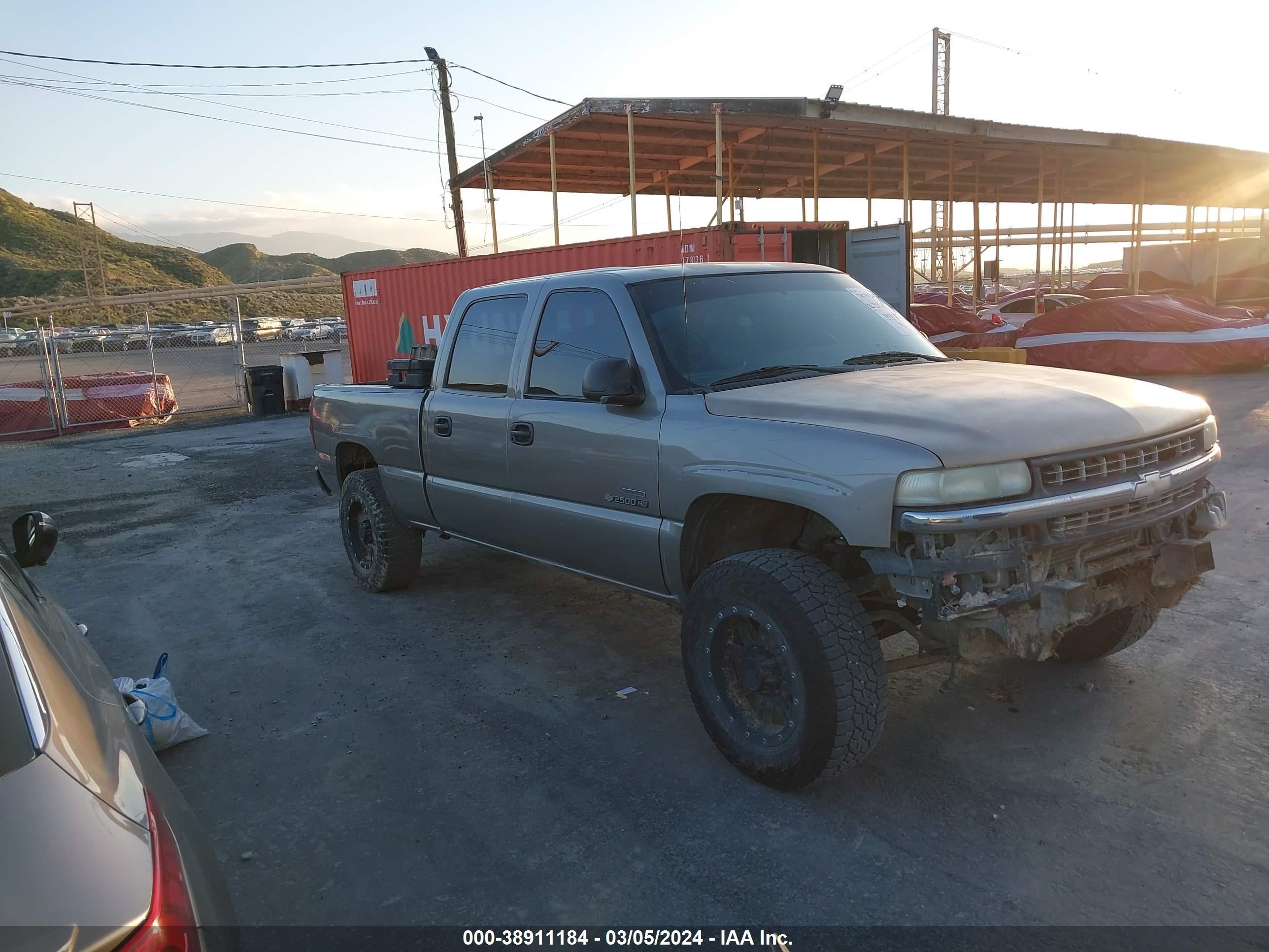 Photo 1 VIN: 1GCHC23112F232682 - CHEVROLET SILVERADO 