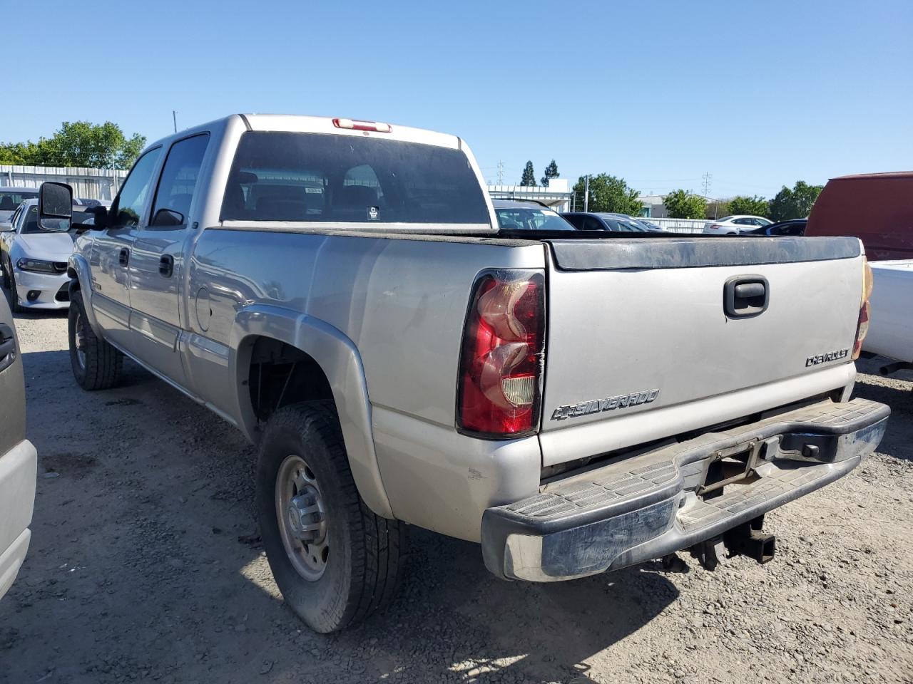 Photo 1 VIN: 1GCHC23225F818210 - CHEVROLET SILVERADO 