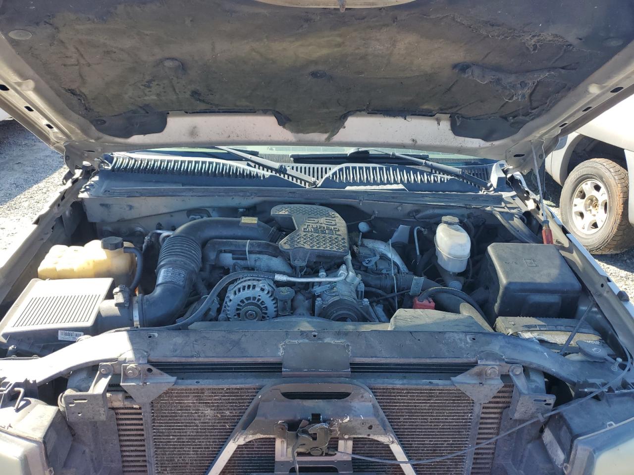 Photo 10 VIN: 1GCHC23225F818210 - CHEVROLET SILVERADO 