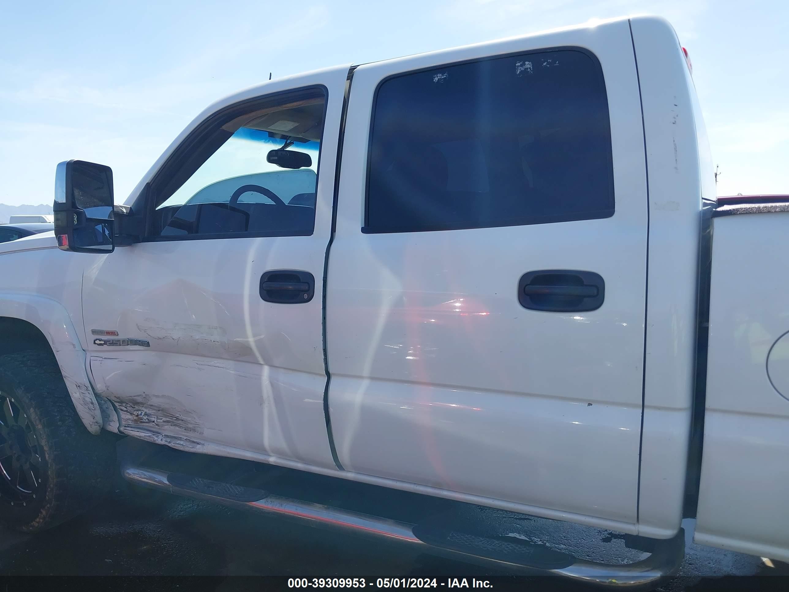 Photo 13 VIN: 1GCHC23235F926285 - CHEVROLET SILVERADO 