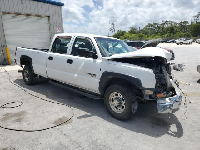 Photo 3 VIN: 1GCHC232X6F108151 - CHEVROLET SILVERADO 