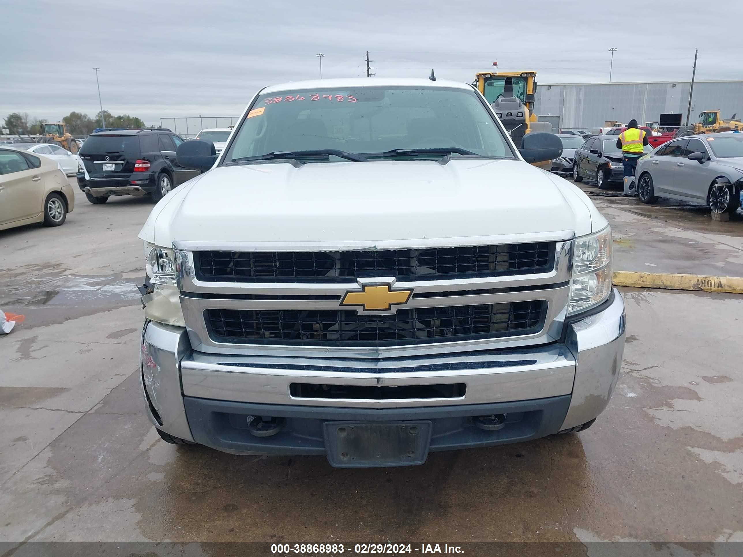 Photo 11 VIN: 1GCHC23627F508564 - CHEVROLET SILVERADO 