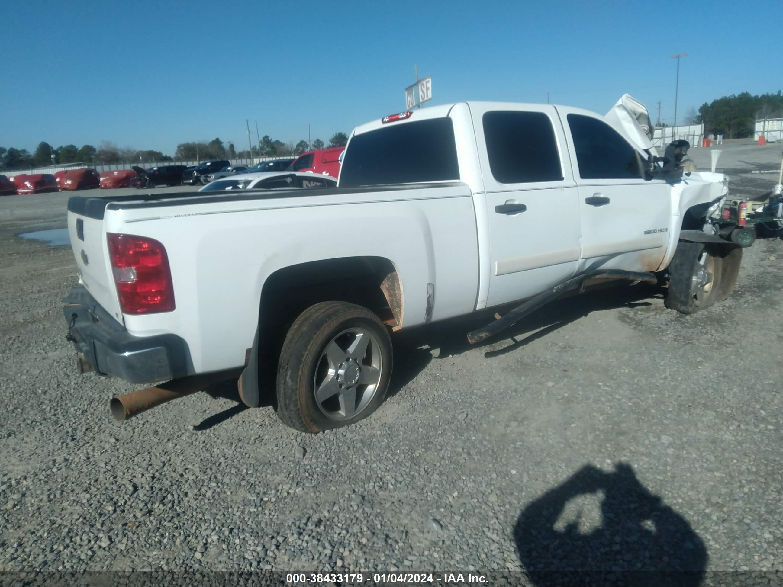 Photo 3 VIN: 1GCHC23687F516894 - CHEVROLET SILVERADO 