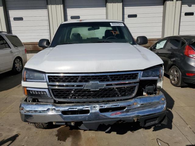 Photo 4 VIN: 1GCHC23D26F201523 - CHEVROLET SILVERADO 