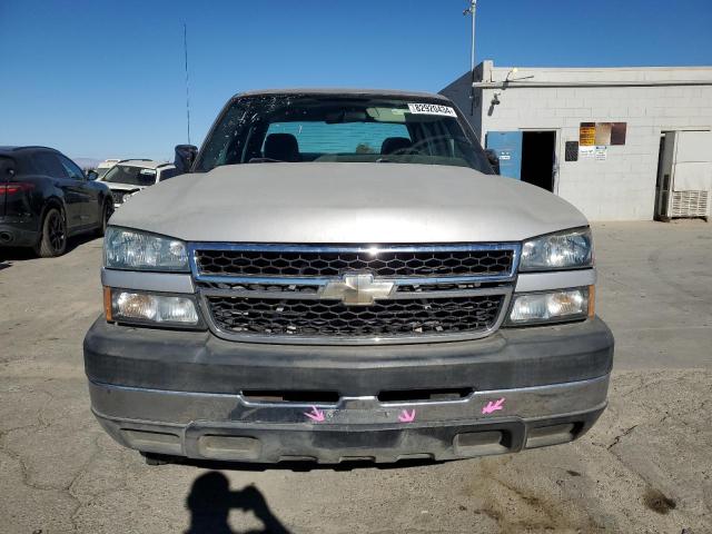 Photo 4 VIN: 1GCHC23D46F266597 - CHEVROLET 2500 