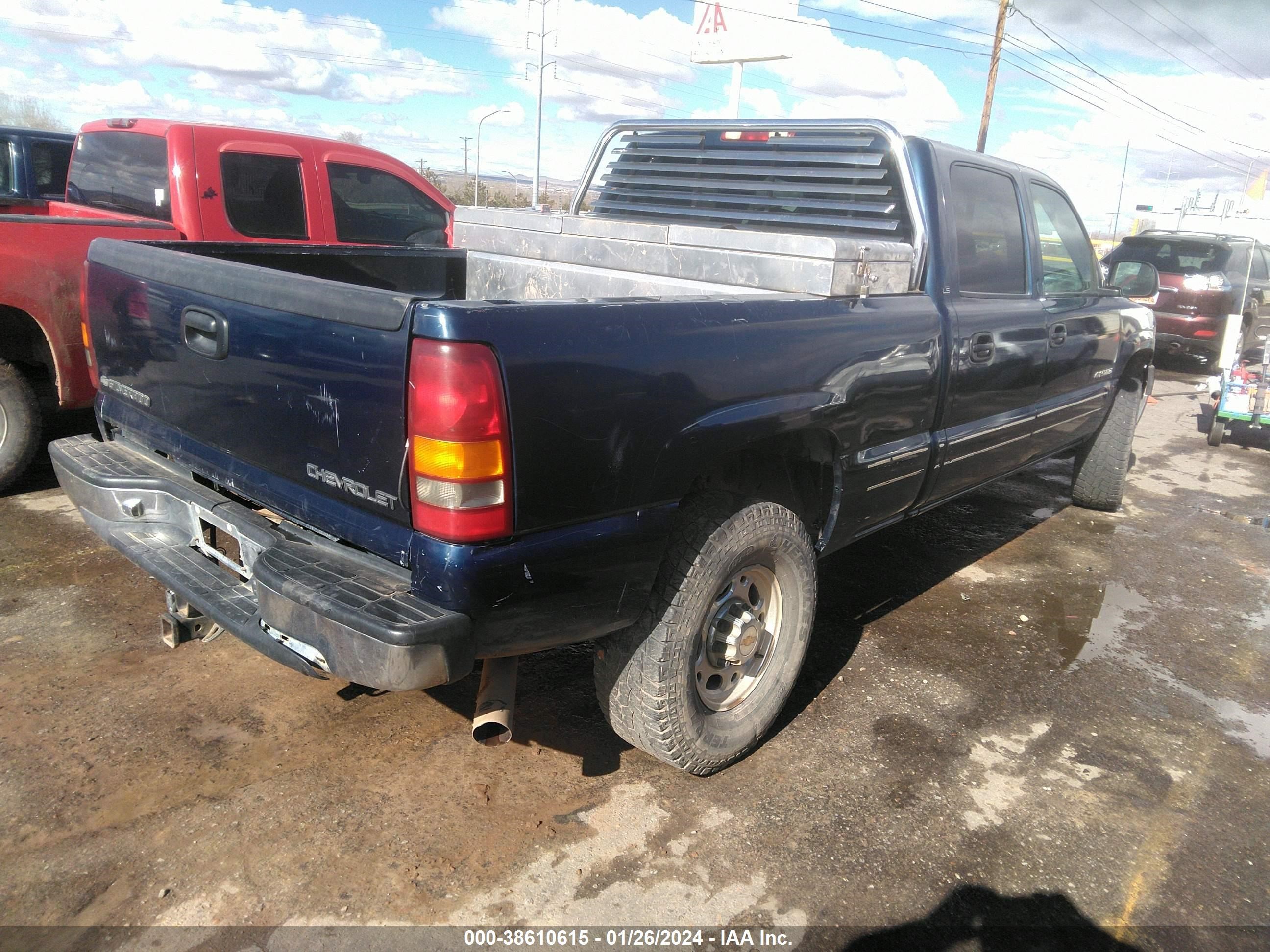 Photo 3 VIN: 1GCHC23G41F171850 - CHEVROLET SILVERADO 