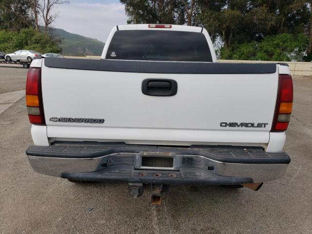 Photo 5 VIN: 1GCHC23G52F143850 - CHEVROLET SILVERADO 