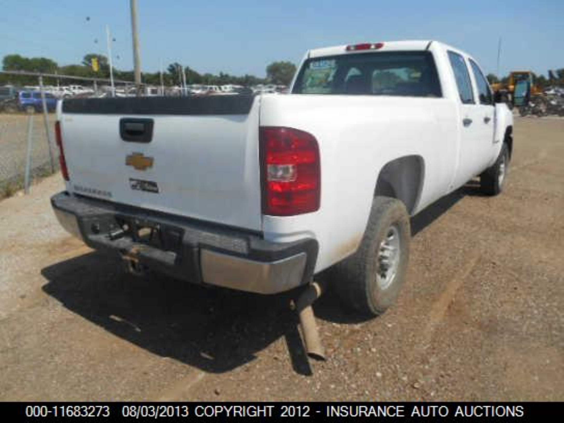 Photo 3 VIN: 1GCHC23K27F564971 - CHEVROLET SILVERADO 