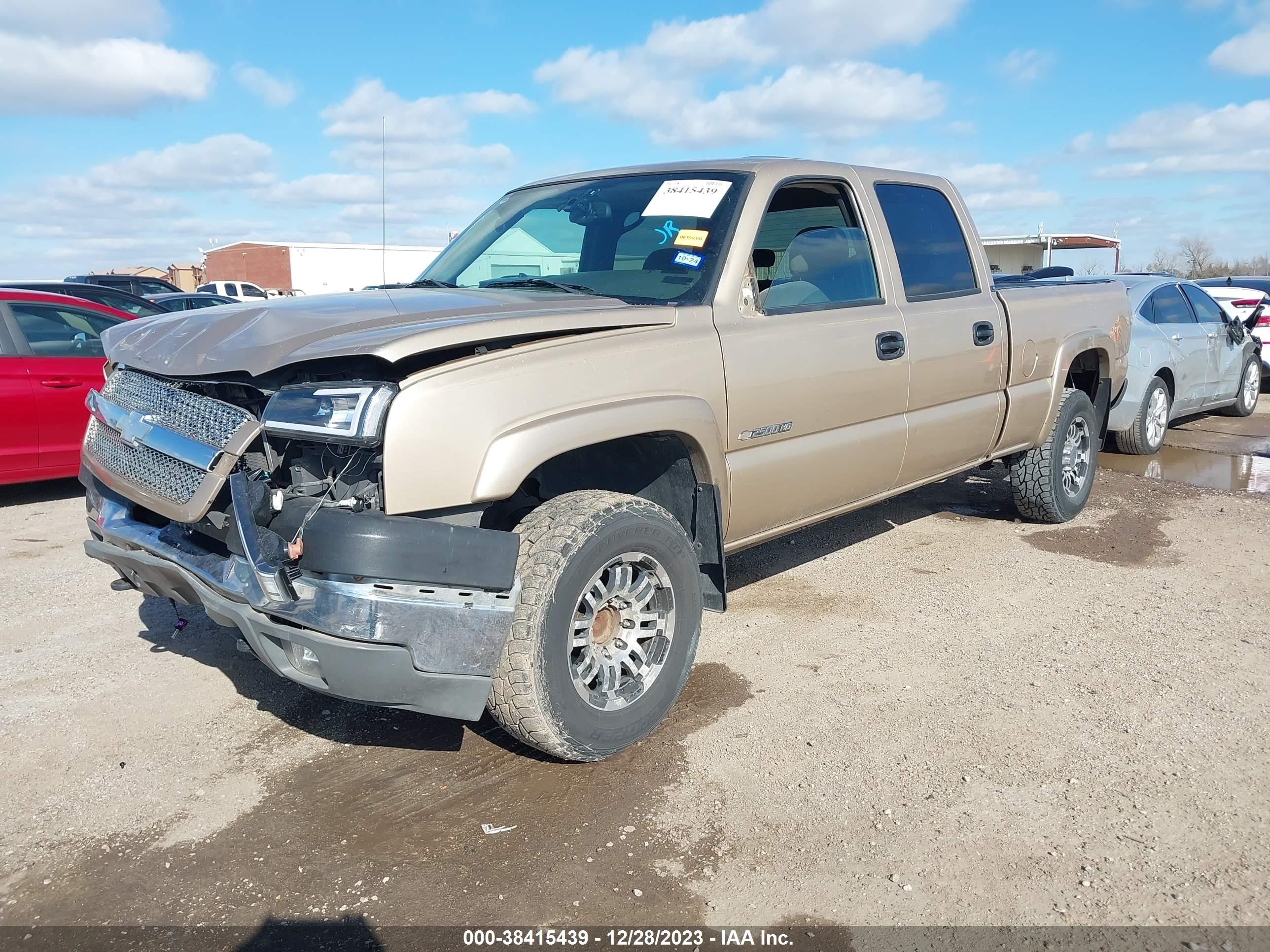 Photo 1 VIN: 1GCHC23U84F131829 - CHEVROLET SILVERADO 