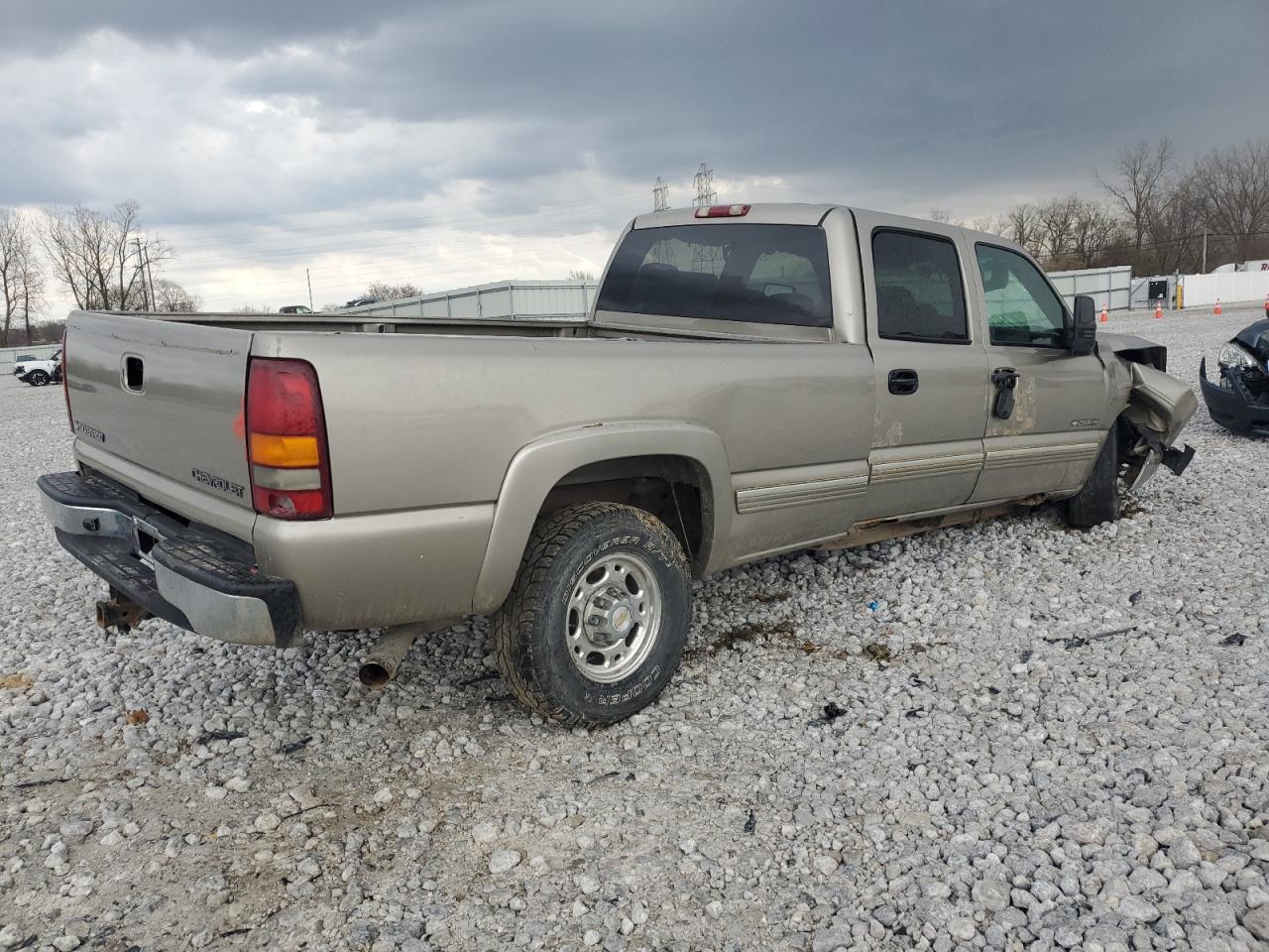 Photo 2 VIN: 1GCHC23UX1F104532 - CHEVROLET SILVERADO 