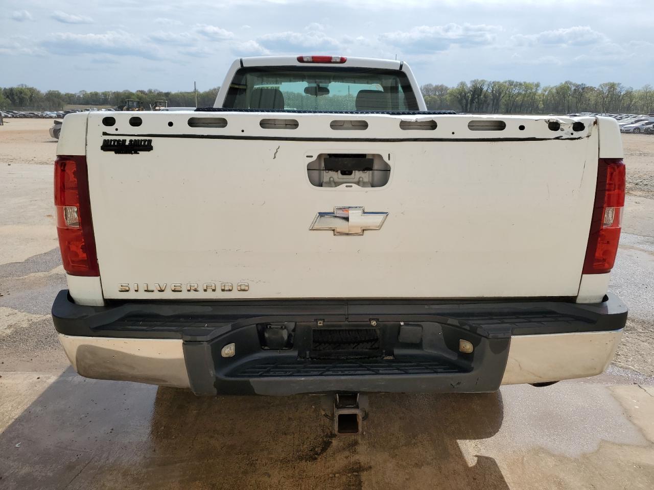 Photo 5 VIN: 1GCHC24K37E518179 - CHEVROLET SILVERADO 