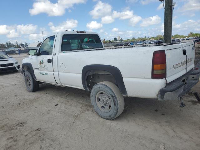 Photo 1 VIN: 1GCHC24U12Z238621 - CHEVROLET SILVERADO 