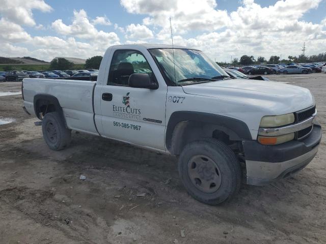 Photo 3 VIN: 1GCHC24U12Z238621 - CHEVROLET SILVERADO 