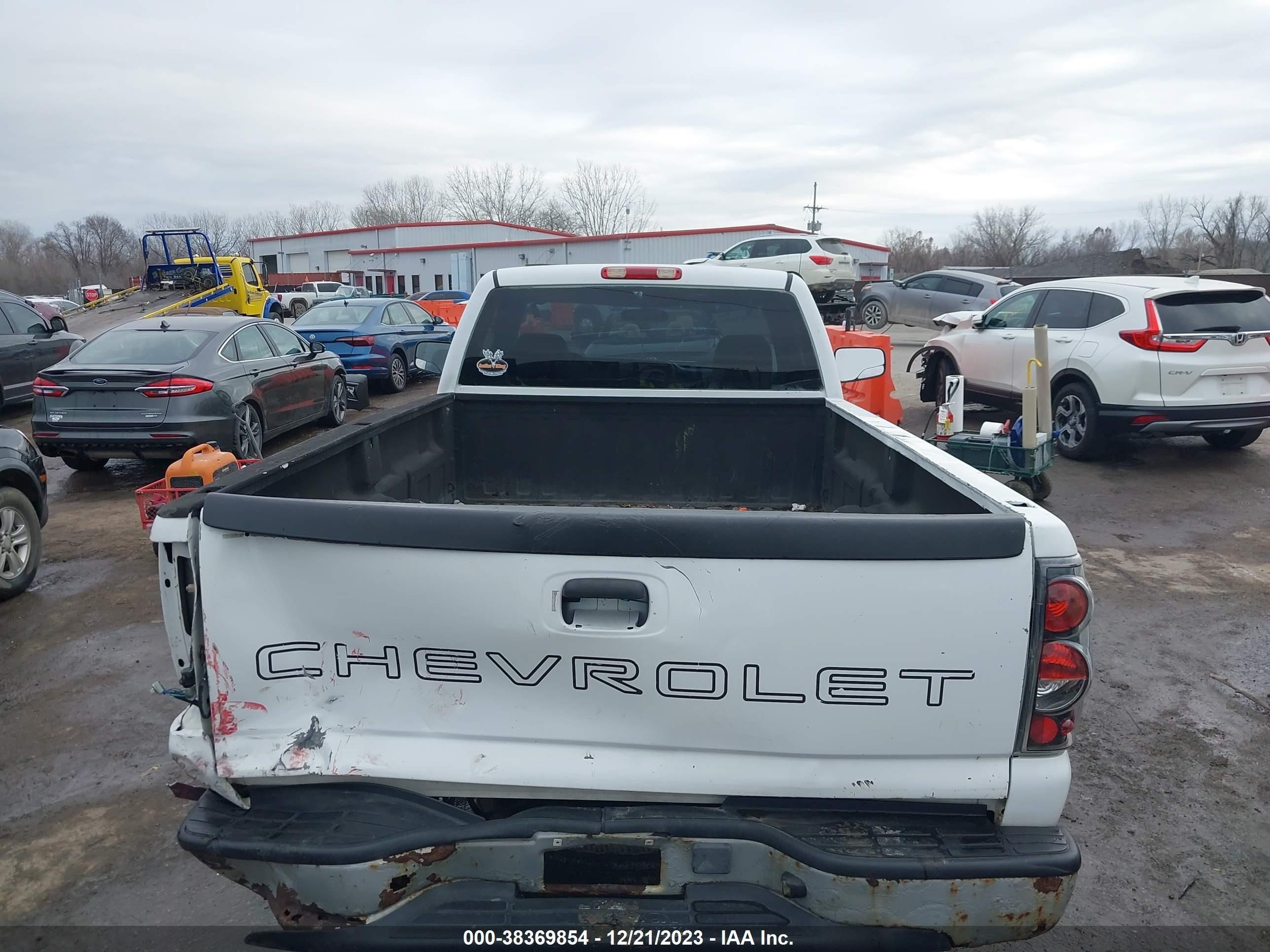 Photo 7 VIN: 1GCHC24U15E293551 - CHEVROLET SILVERADO 