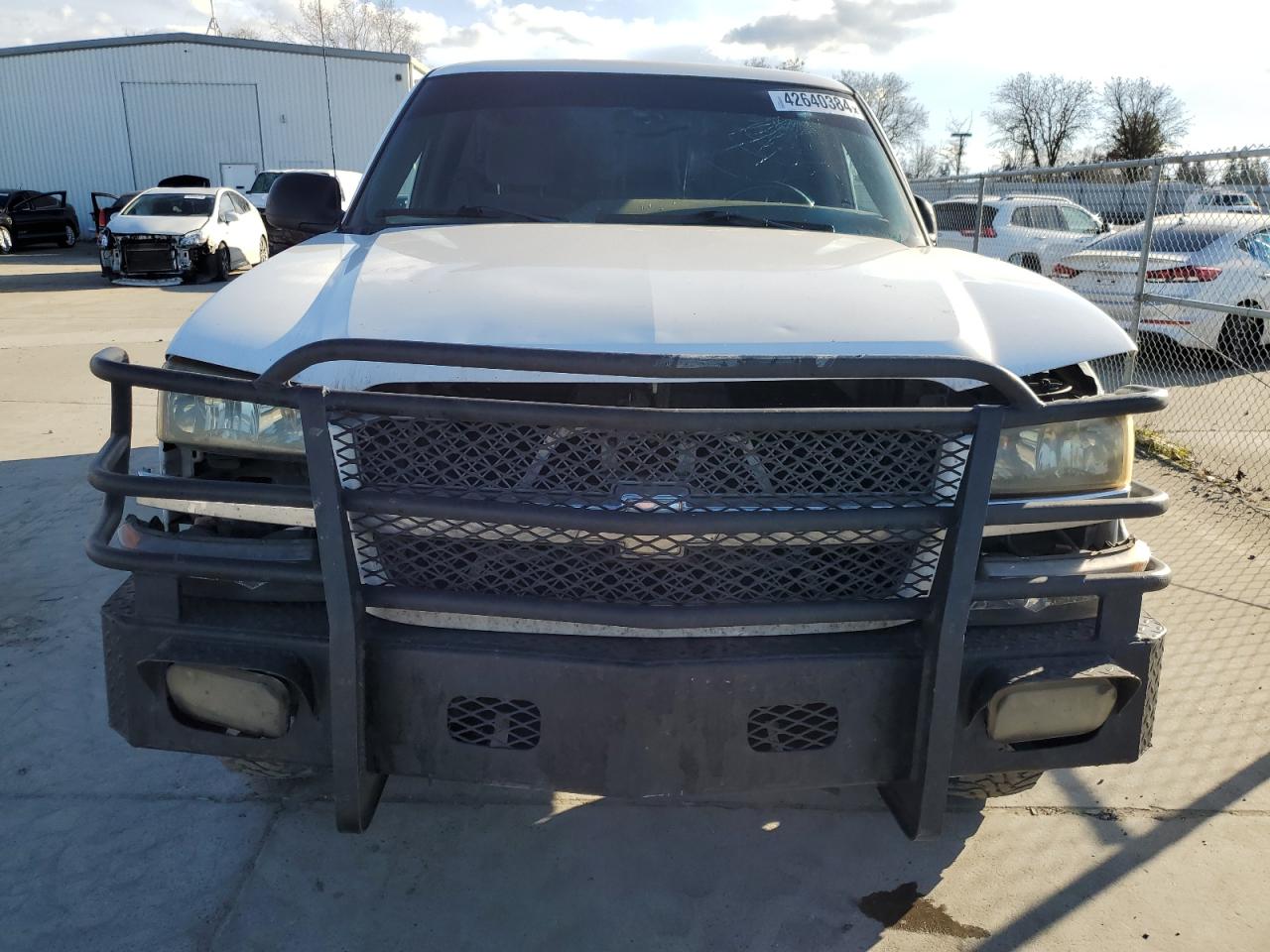 Photo 4 VIN: 1GCHC24U24E174776 - CHEVROLET SILVERADO 