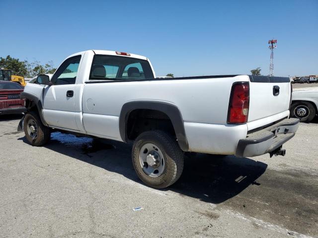 Photo 1 VIN: 1GCHC24U27E111455 - CHEVROLET SILVERADO 