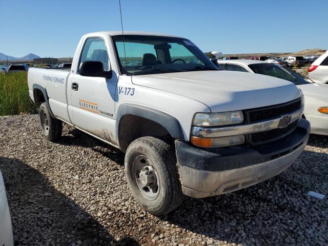 Photo 3 VIN: 1GCHC24U62E130132 - CHEVROLET SILVERADO 