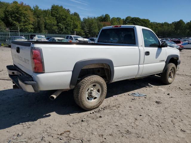 Photo 2 VIN: 1GCHC24U75E344969 - CHEVROLET SILVERADO 