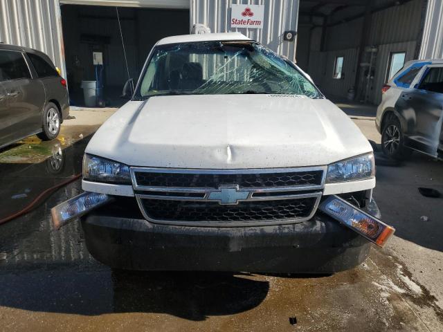 Photo 4 VIN: 1GCHC24UX6E259707 - CHEVROLET SILVERADO 