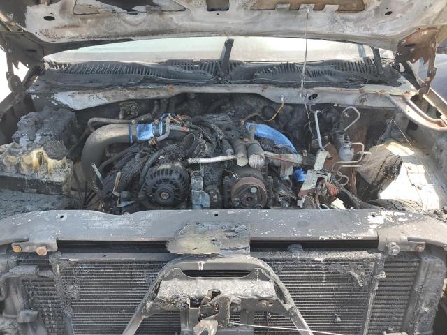 Photo 10 VIN: 1GCHC29182E103948 - CHEVROLET SILVERADO 