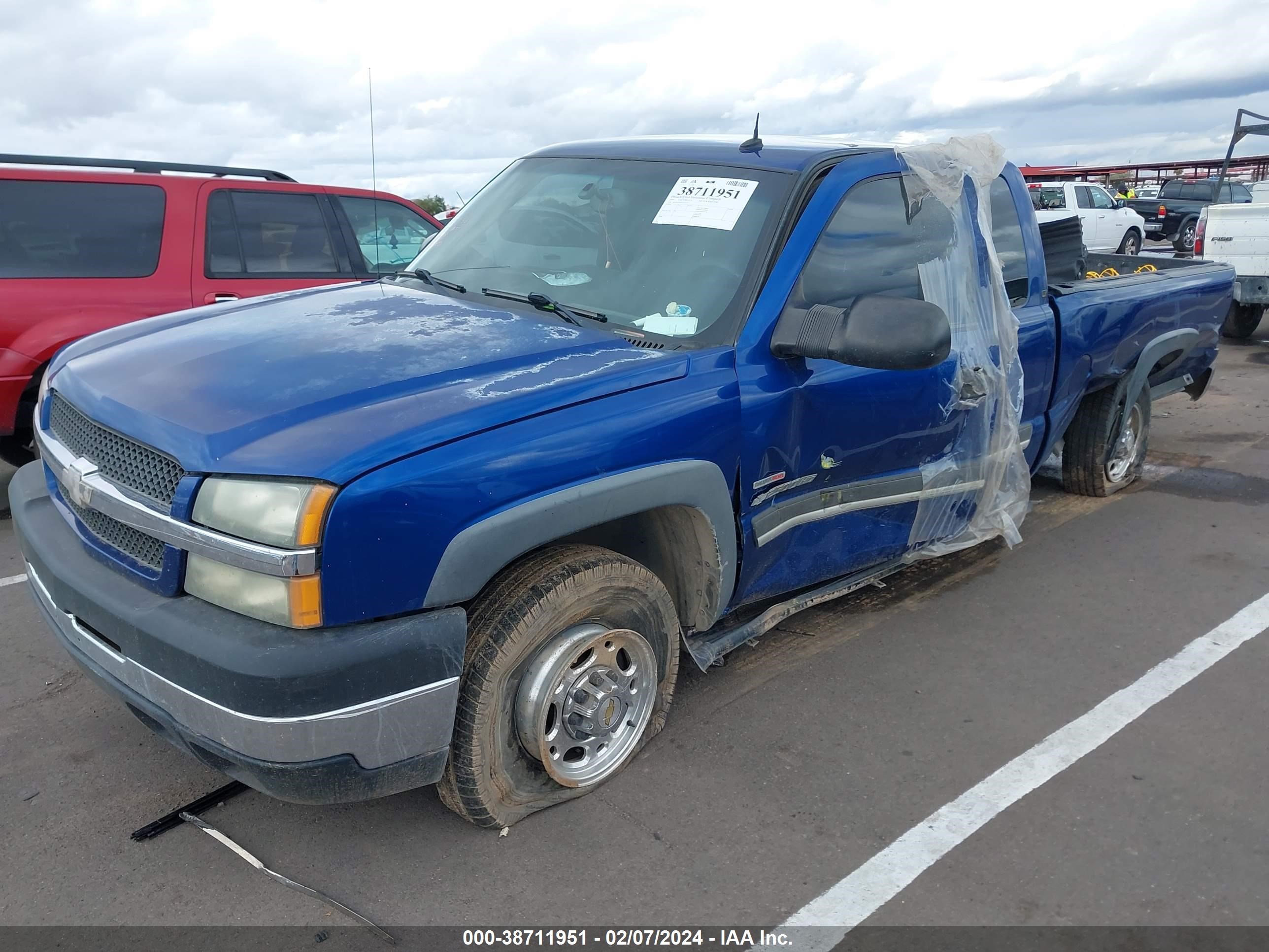 Photo 1 VIN: 1GCHC29193E227325 - CHEVROLET SILVERADO 