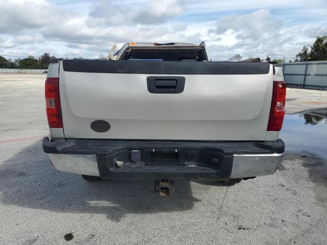 Photo 5 VIN: 1GCHC29K18E159652 - CHEVROLET SILVERADO 