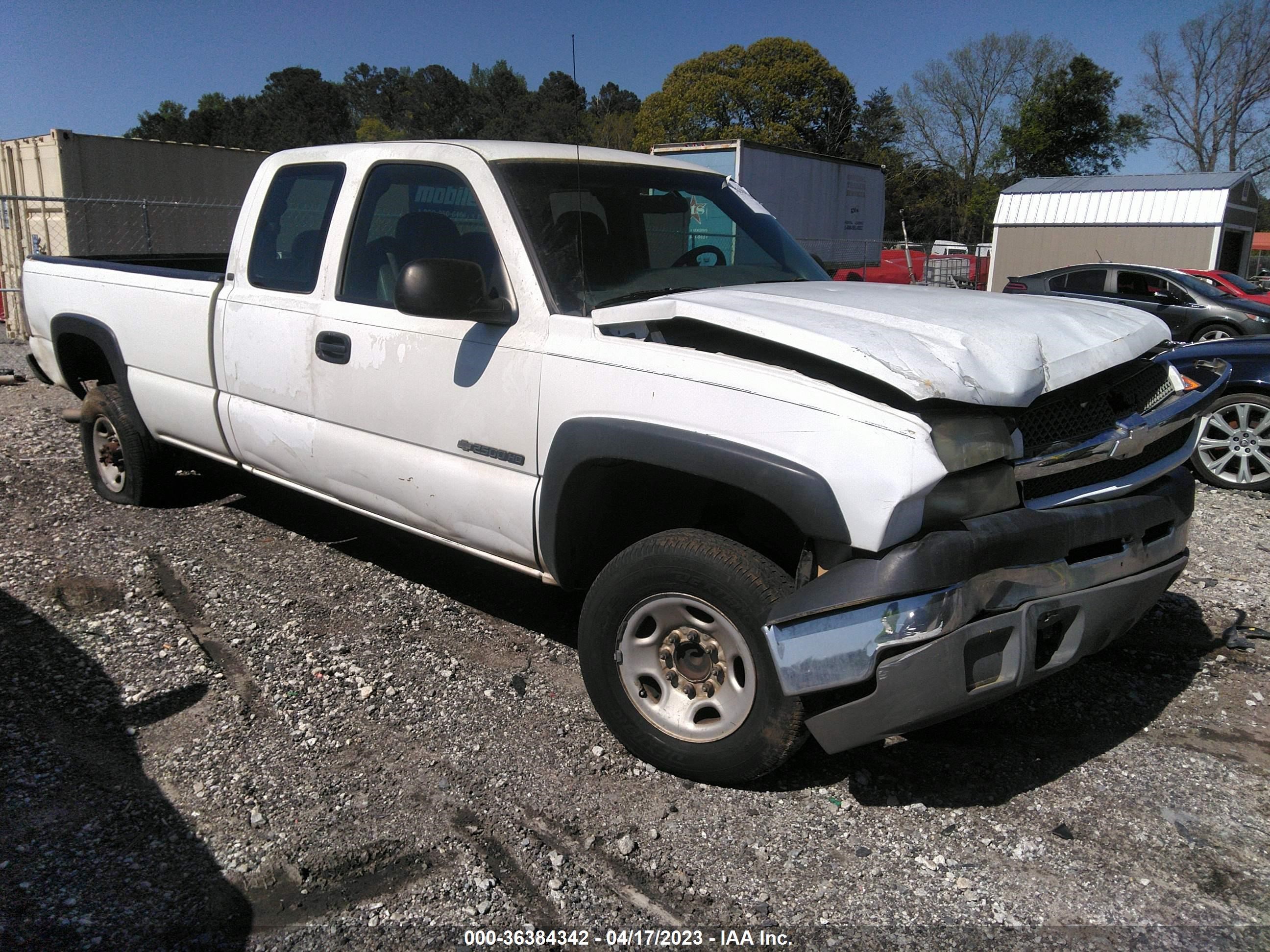 Photo 0 VIN: 1GCHC29U03E100893 - CHEVROLET SILVERADO 