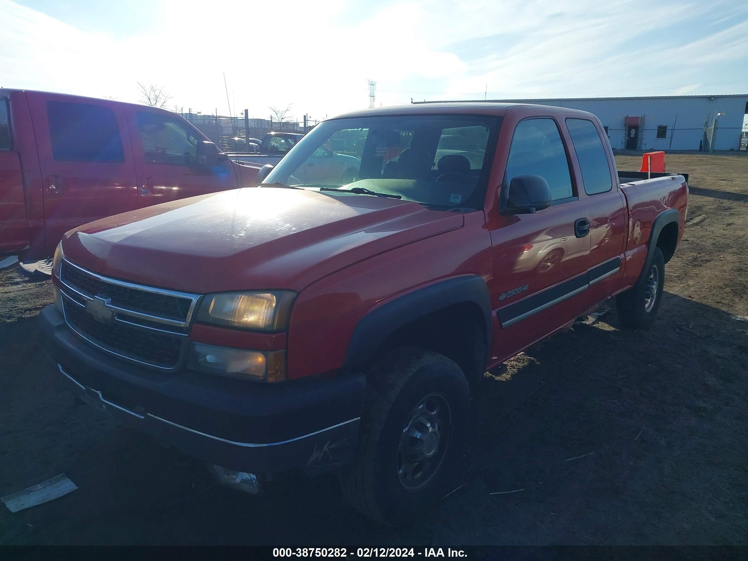 Photo 1 VIN: 1GCHC29U07E146651 - CHEVROLET SILVERADO 