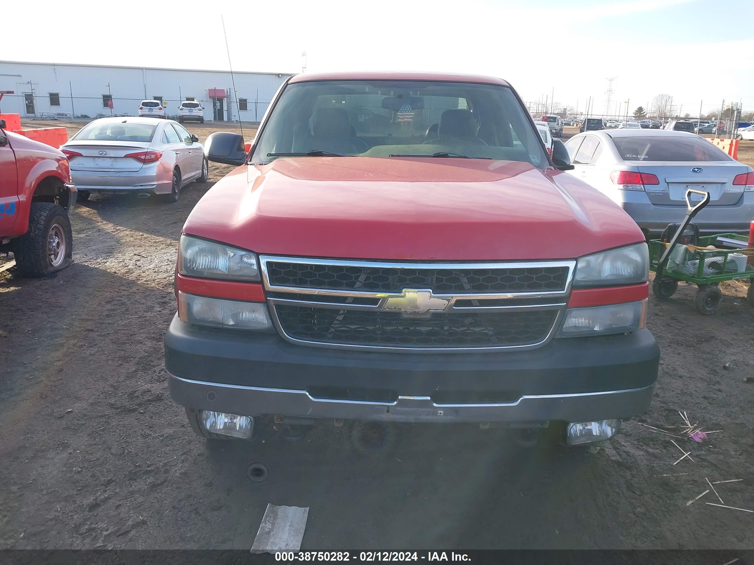 Photo 5 VIN: 1GCHC29U07E146651 - CHEVROLET SILVERADO 