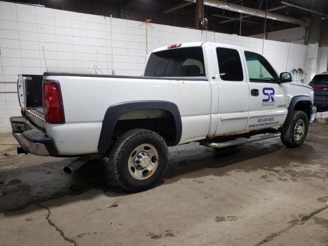 Photo 2 VIN: 1GCHC29U13E288677 - CHEVROLET SILVERADO 