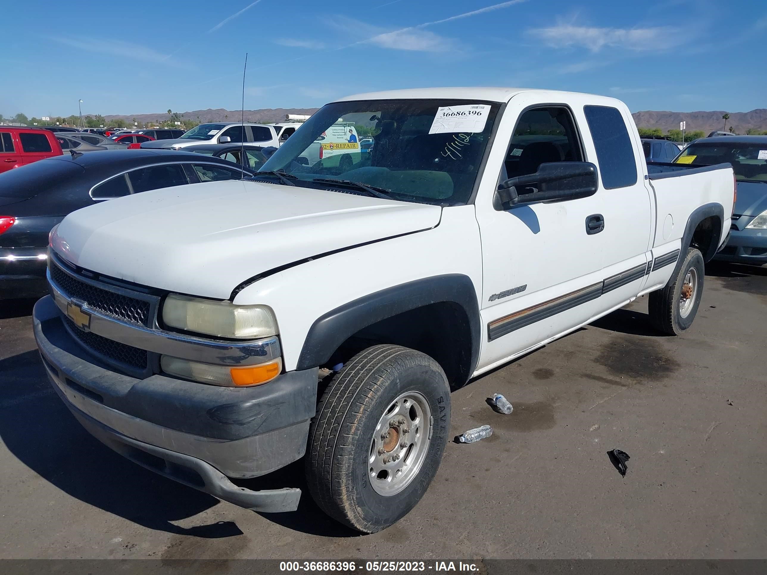 Photo 1 VIN: 1GCHC29U21E113125 - CHEVROLET SILVERADO 