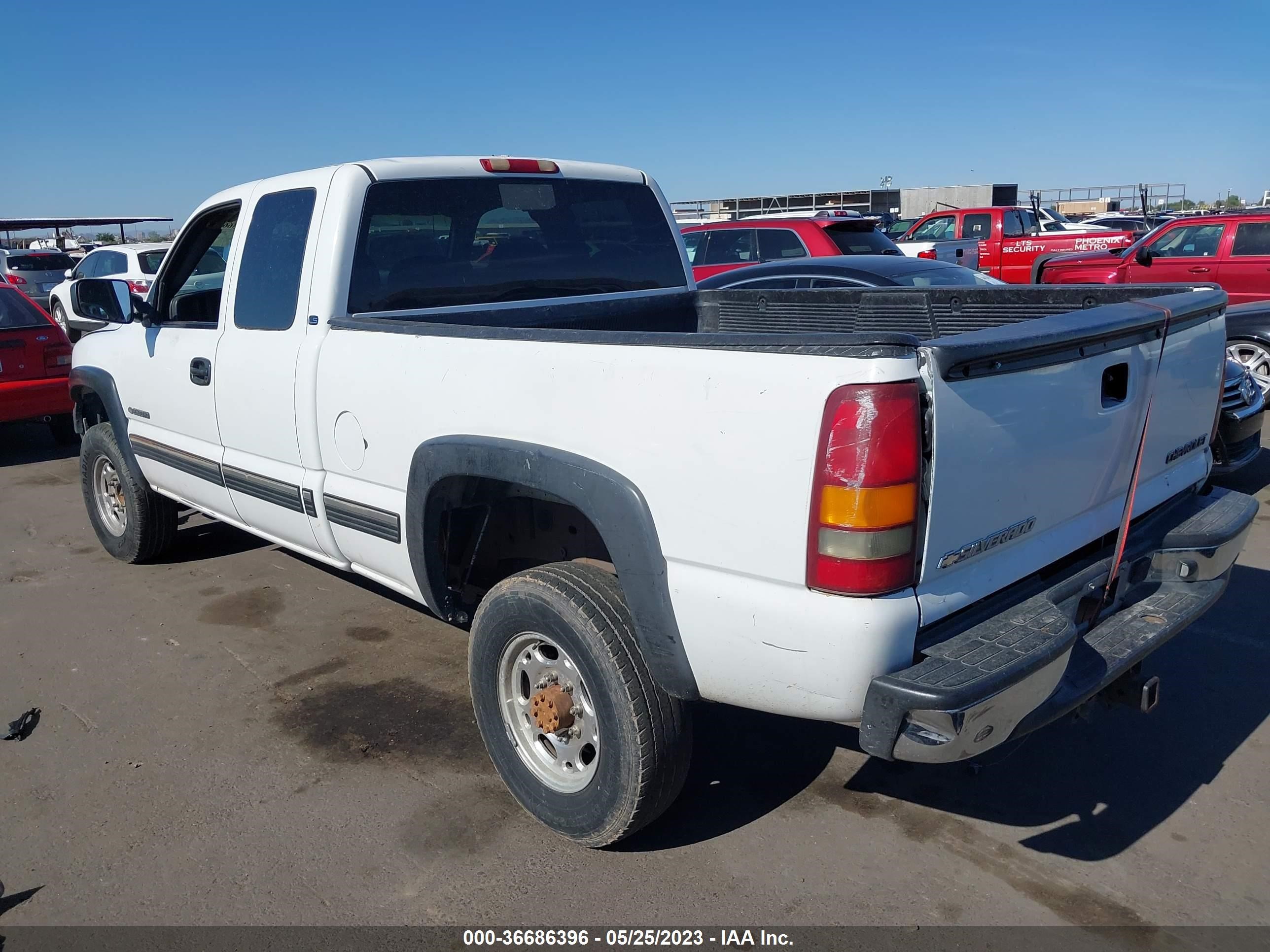 Photo 2 VIN: 1GCHC29U21E113125 - CHEVROLET SILVERADO 