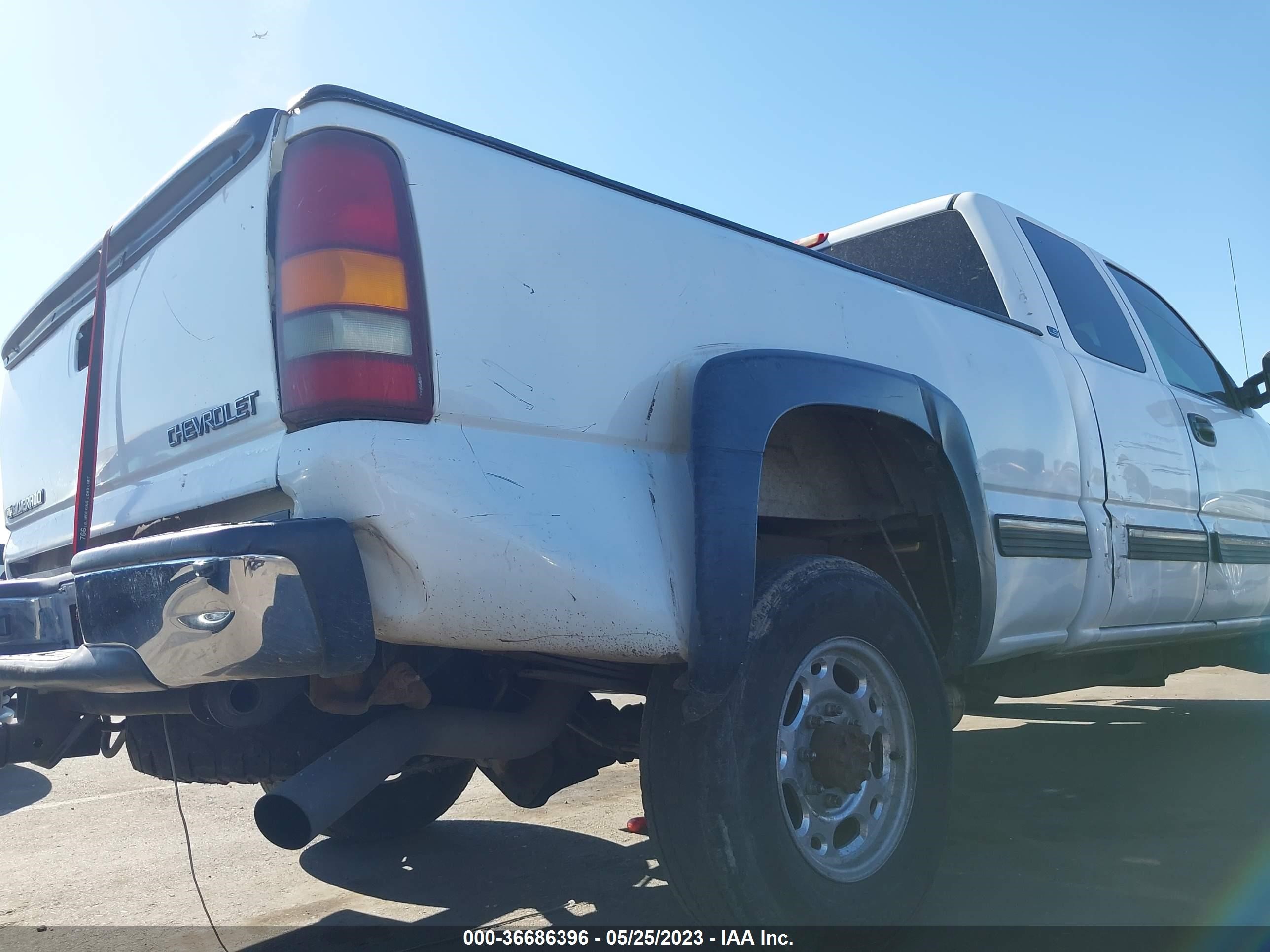 Photo 5 VIN: 1GCHC29U21E113125 - CHEVROLET SILVERADO 